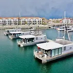Exclusives Hausboot, 2 Xschlafzimmer, Küche, 1xbad, 1xgäste Wc, Parkplatz, Sonnenterrasse Apartment Boltenhagen