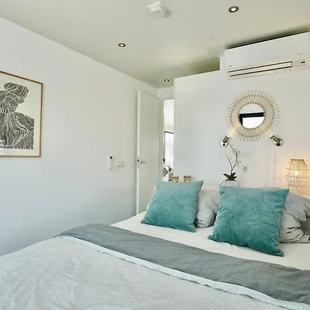 Διαμέρισμα Exclusives Hausboot, 2 Xschlafzimmer, Kueche, 1xbad, 1xgaeste Wc, Parkplatz, Sonnenterrasse