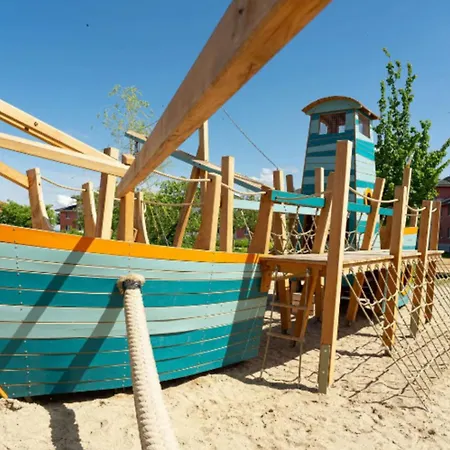 Exclusives Hausboot, 2 Xschlafzimmer, Küche, 1xbad, 1xgäste Wc, Parkplatz, Sonnenterrasse Apartment Boltenhagen